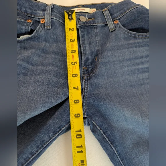 Levi's Jeans Women 28 Blue Denim Boyfriend Mid Rise Distressed Med Wash Ankle - Picture 11 of 12